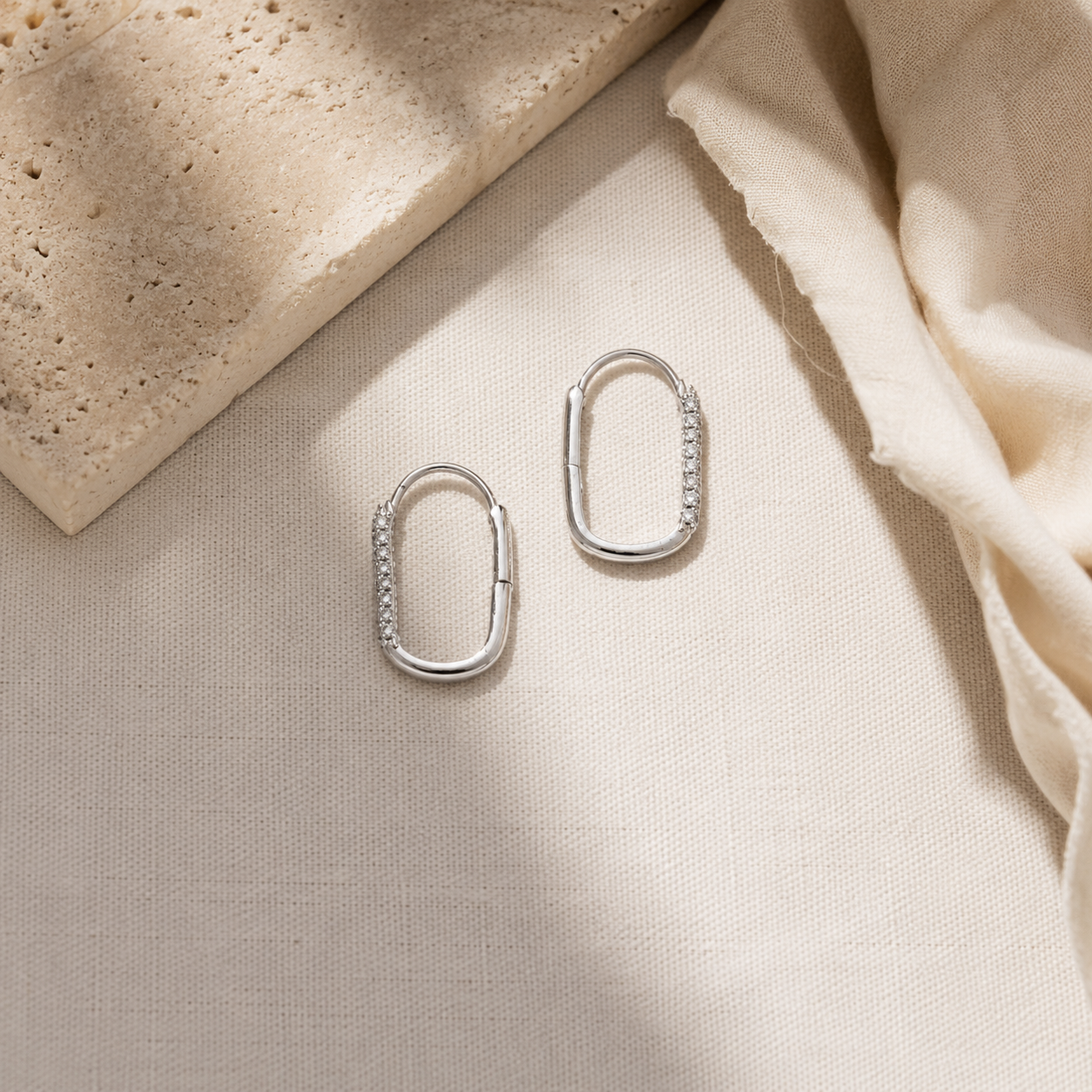 Diamond Oval Huggies