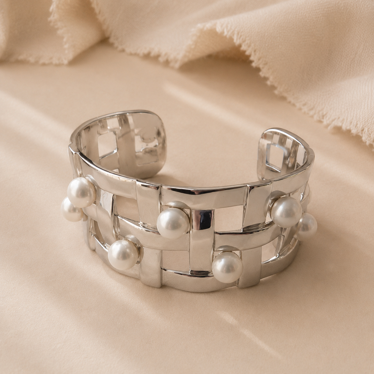 Pearl Luxe Bangle
