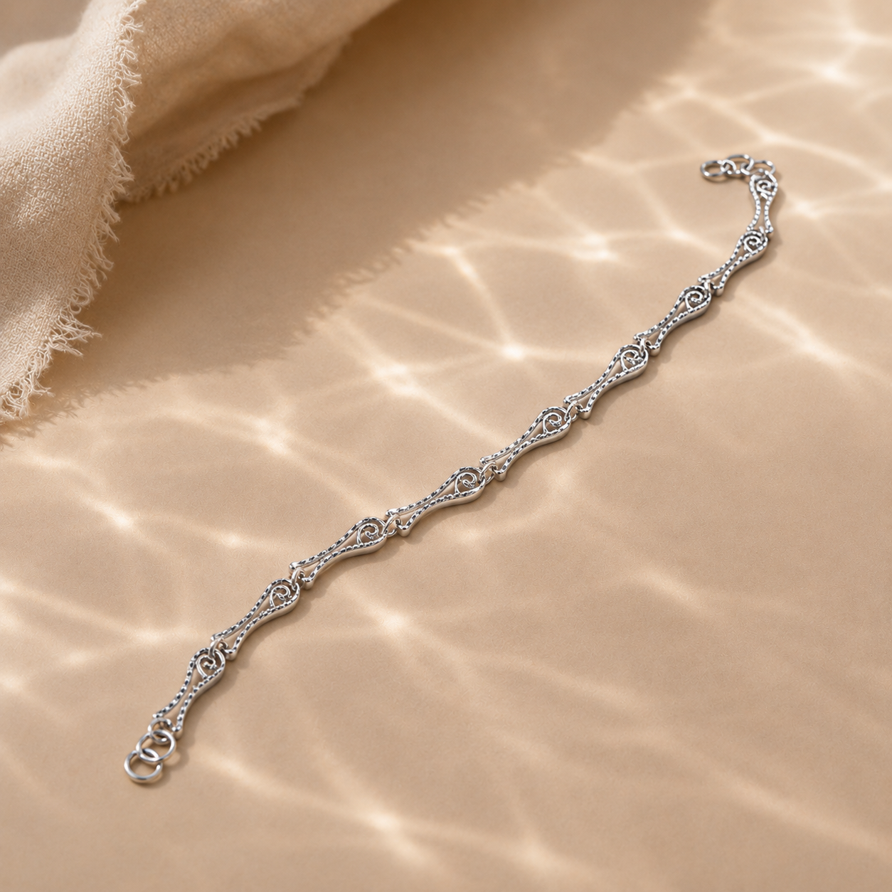Filament Chain Bracelet