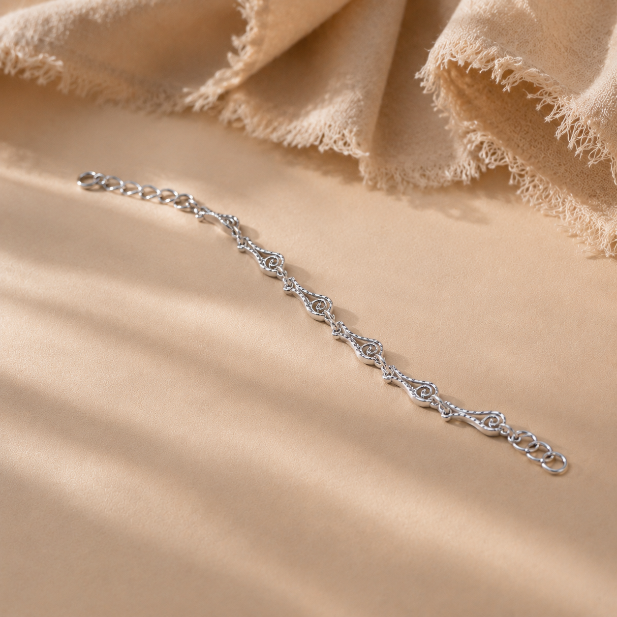 Filament Chain Bracelet