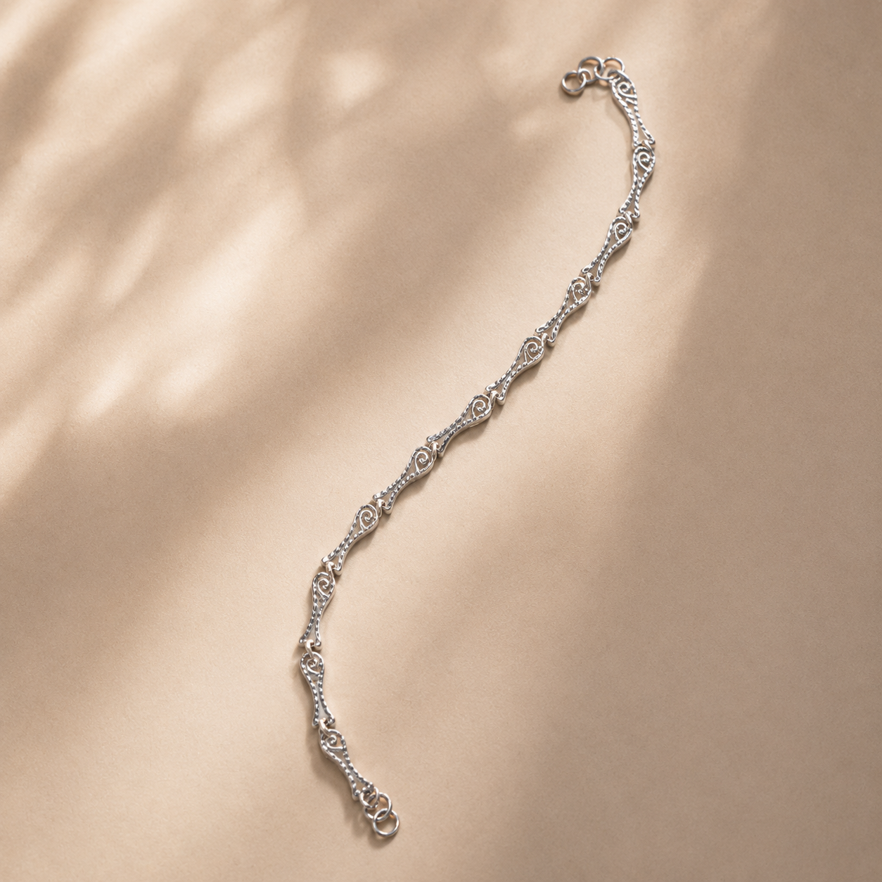 Filament Chain Bracelet