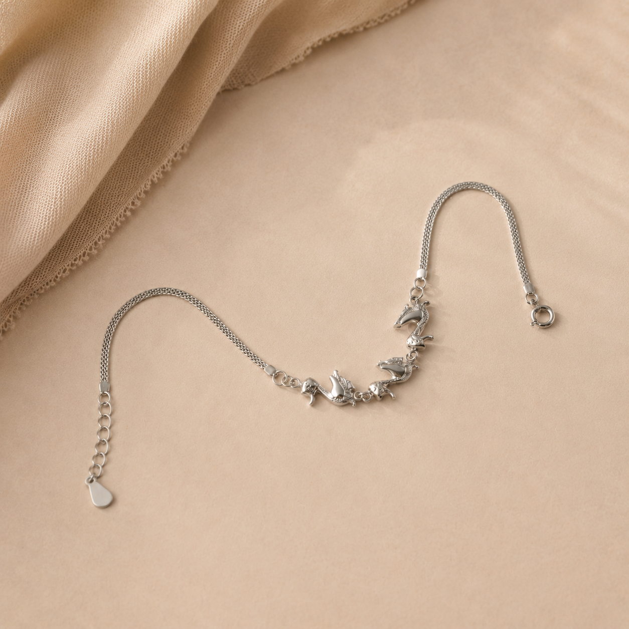 Arch Chain Bracelet