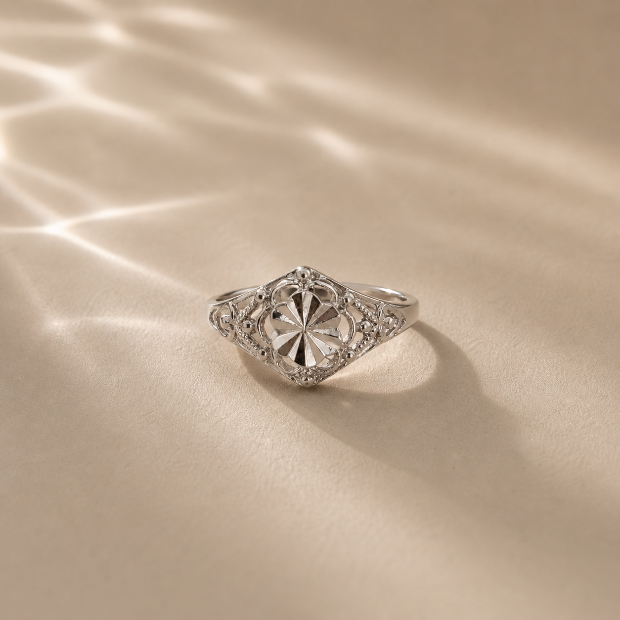 Vintage Filigree Shield Ring