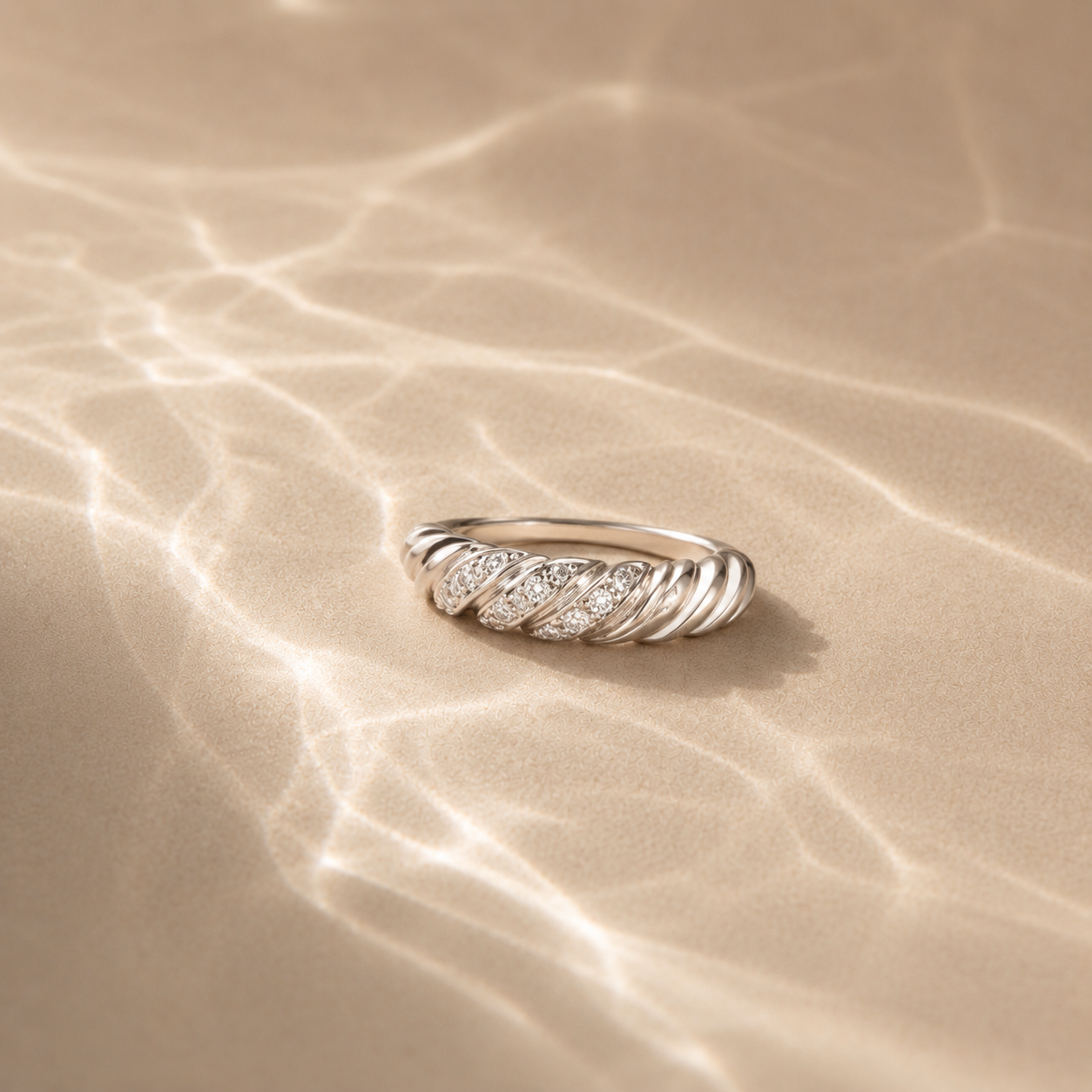 Celeste Twist Band Ring