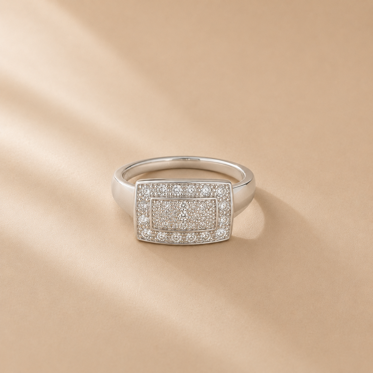 Regal Frame Ring