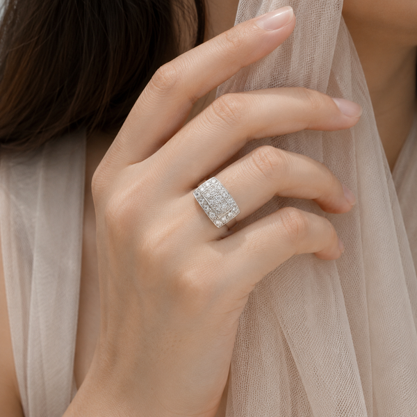 Regal Frame Ring