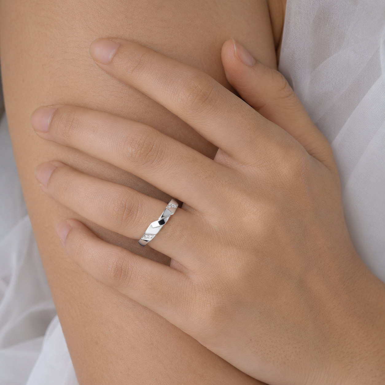 Twisted CZ Accent Band Ring