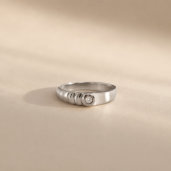 Nova Orbit Solitaire Ring