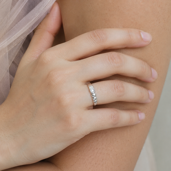 Nova Orbit Solitaire Ring