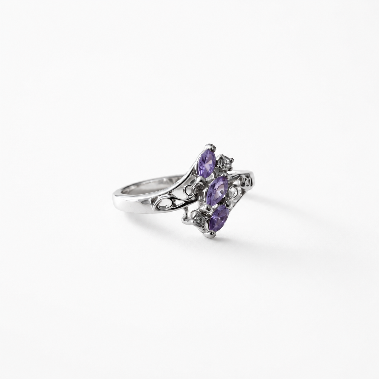 Vintage Amethyst Filigree Ring