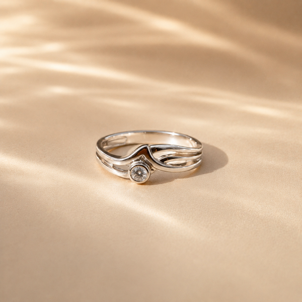 Minimal Bezel Solitaire Wave Ring