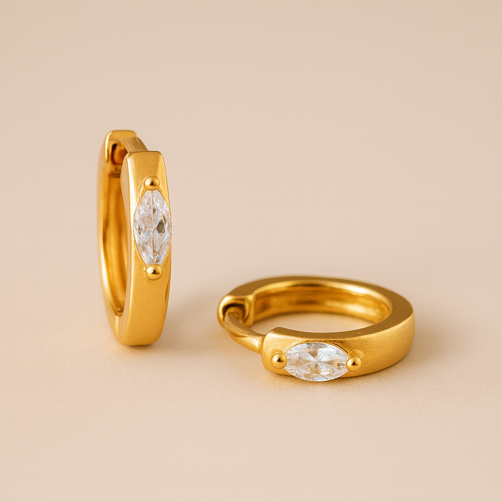 Marquise Prong Mini Huggie