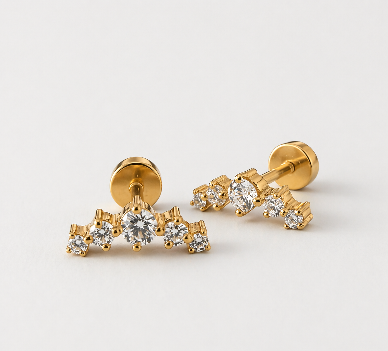 Curved Lined Diamond Stud