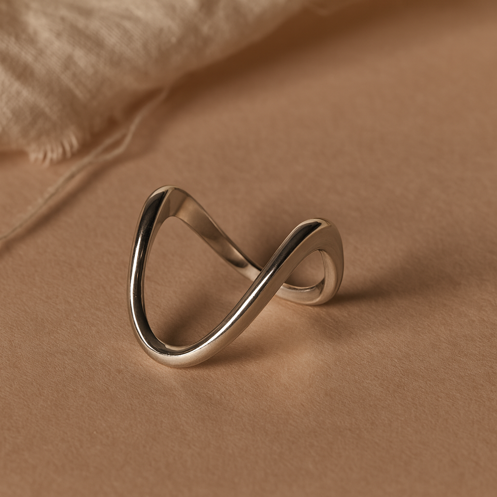 V Shaped Ring
