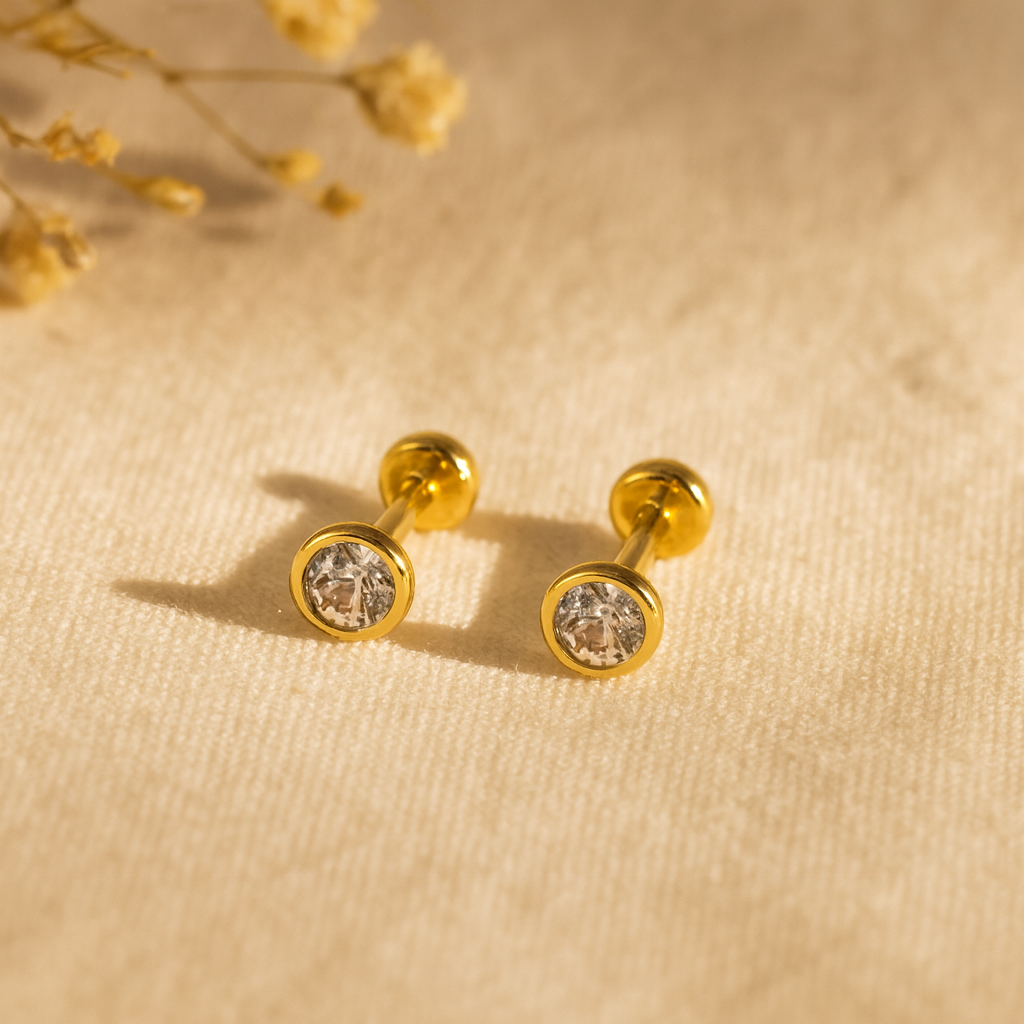 Round Diamond Studs