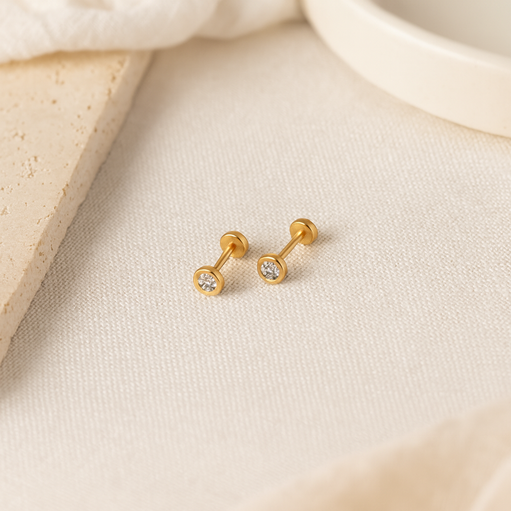 Round Diamond Studs