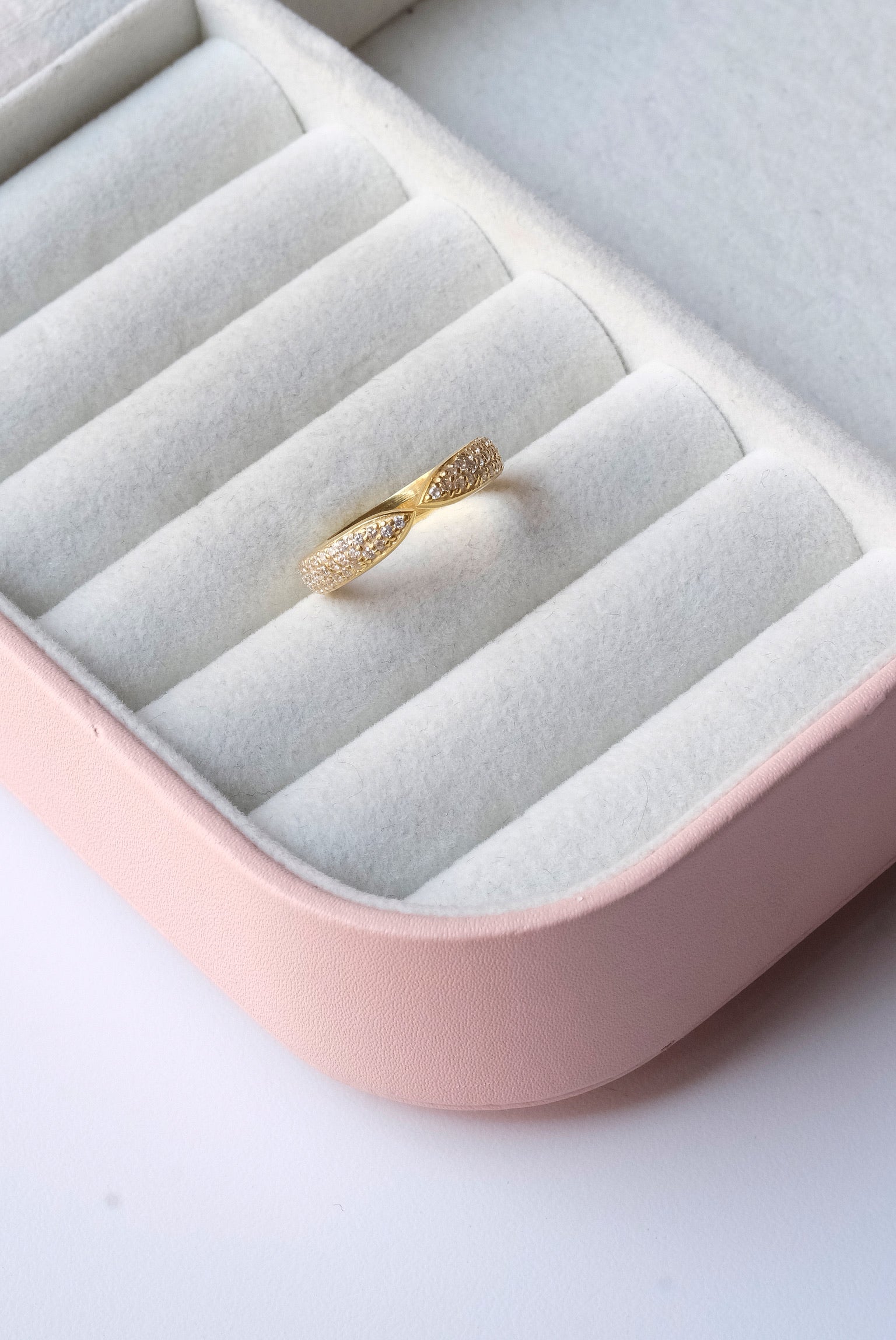 Claw Ring