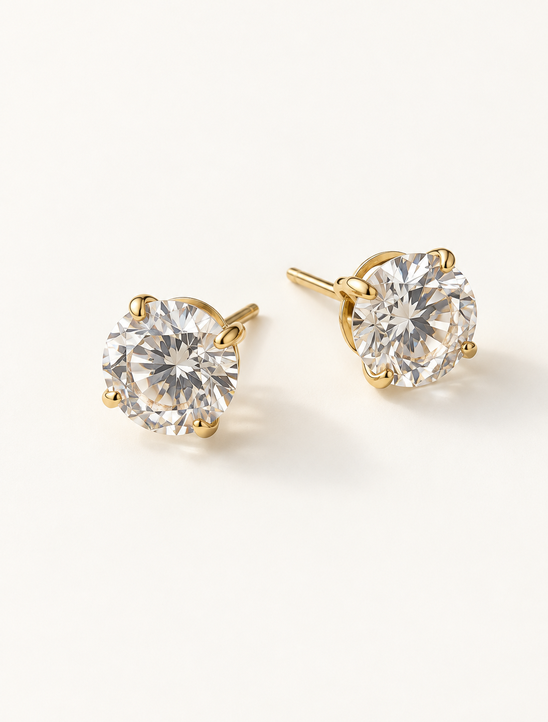 Classic Prong Round Stud