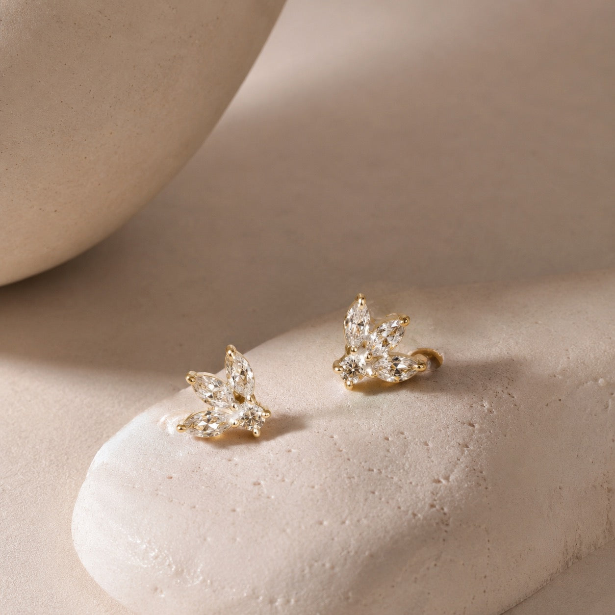 Leafy Studs