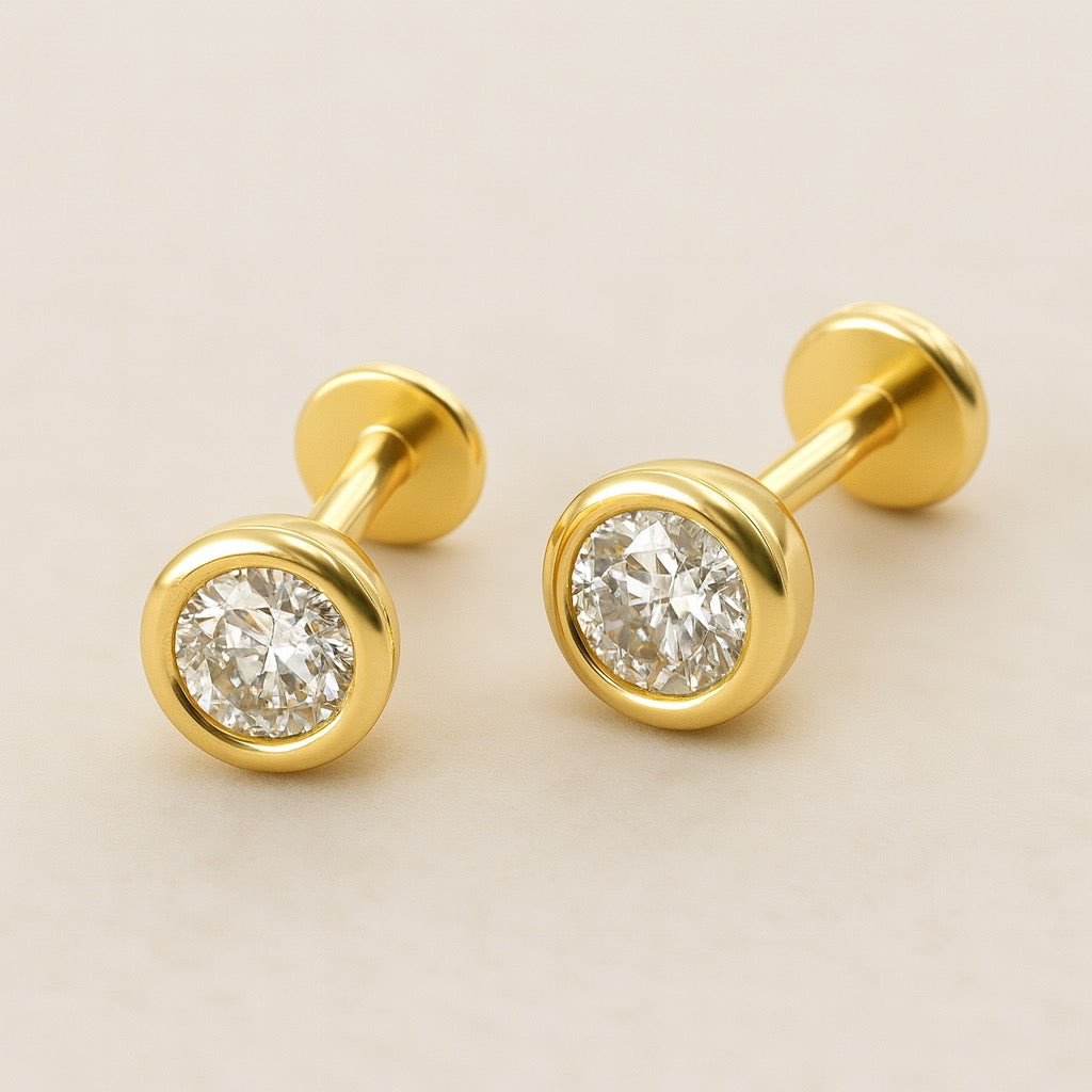 Round Diamond Studs
