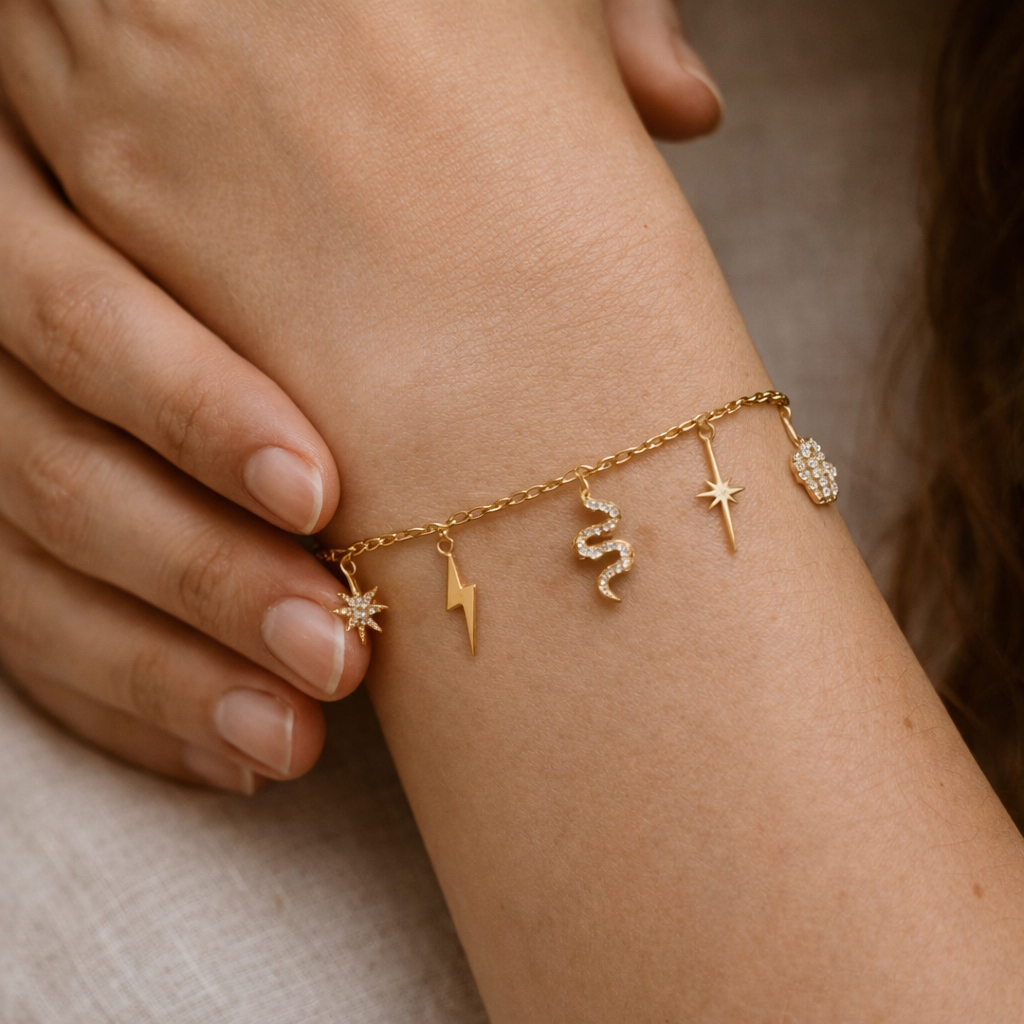 Charm Link Bracelet-Bracelets-Anushka Jain Jewellery