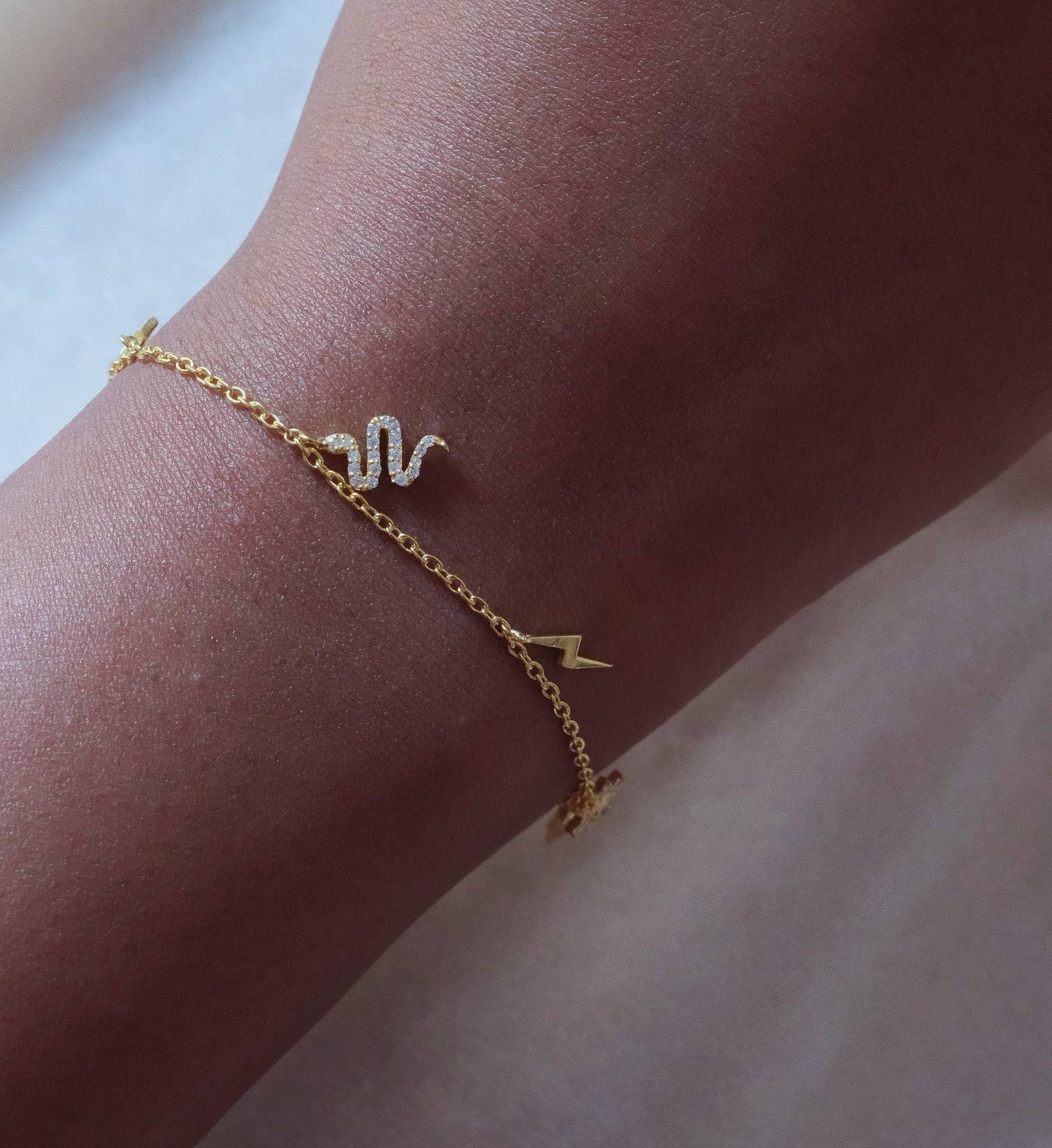 Charm Link Bracelet-Bracelets-Anushka Jain Jewellery