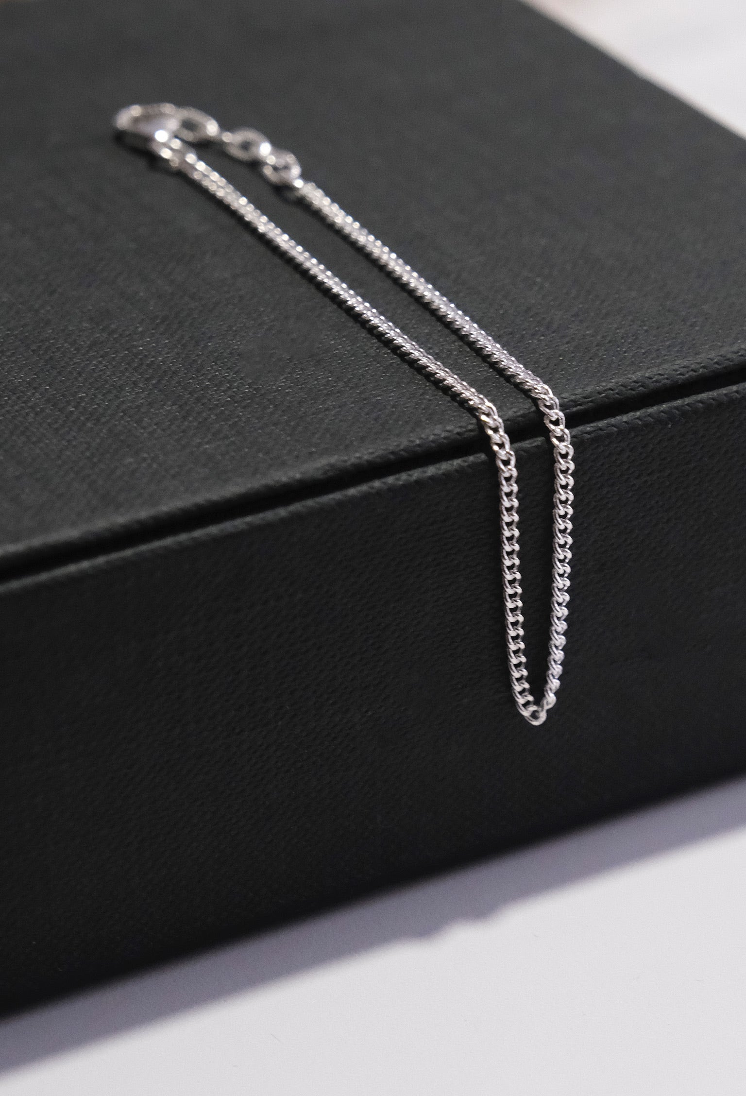 Curb Bracelet-Bracelets-Anushka Jain Jewellery