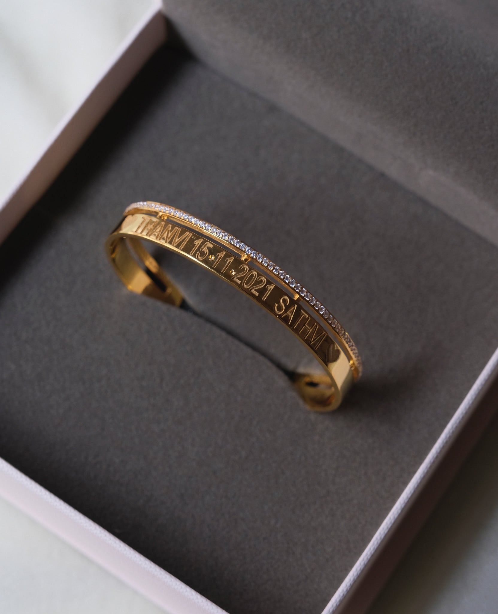 Engrave Diamond Cuff-Bracelets-Anushka Jain Jewellery