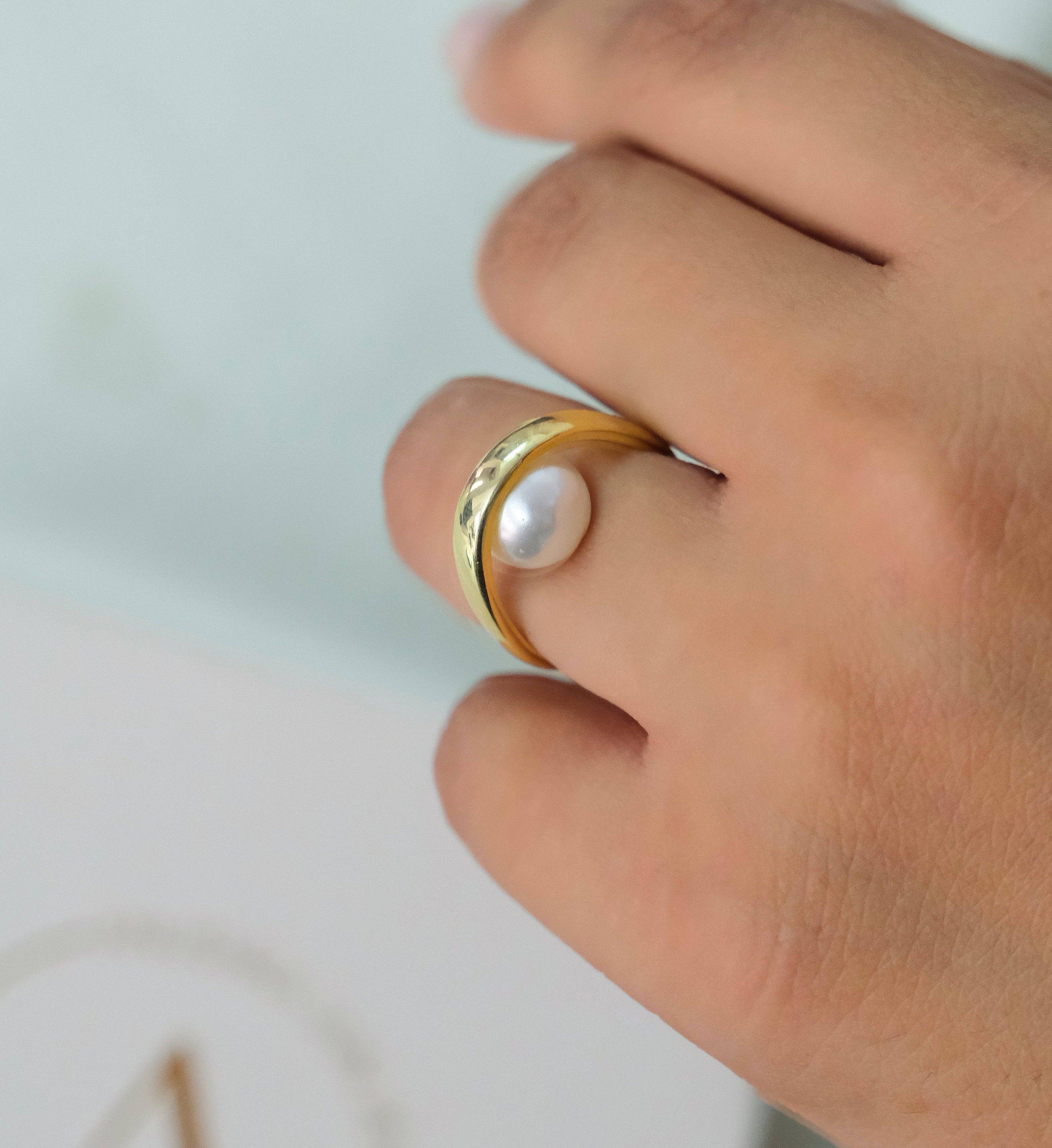 Inside Pearl Ring-Rings-Anushka Jain Jewellery