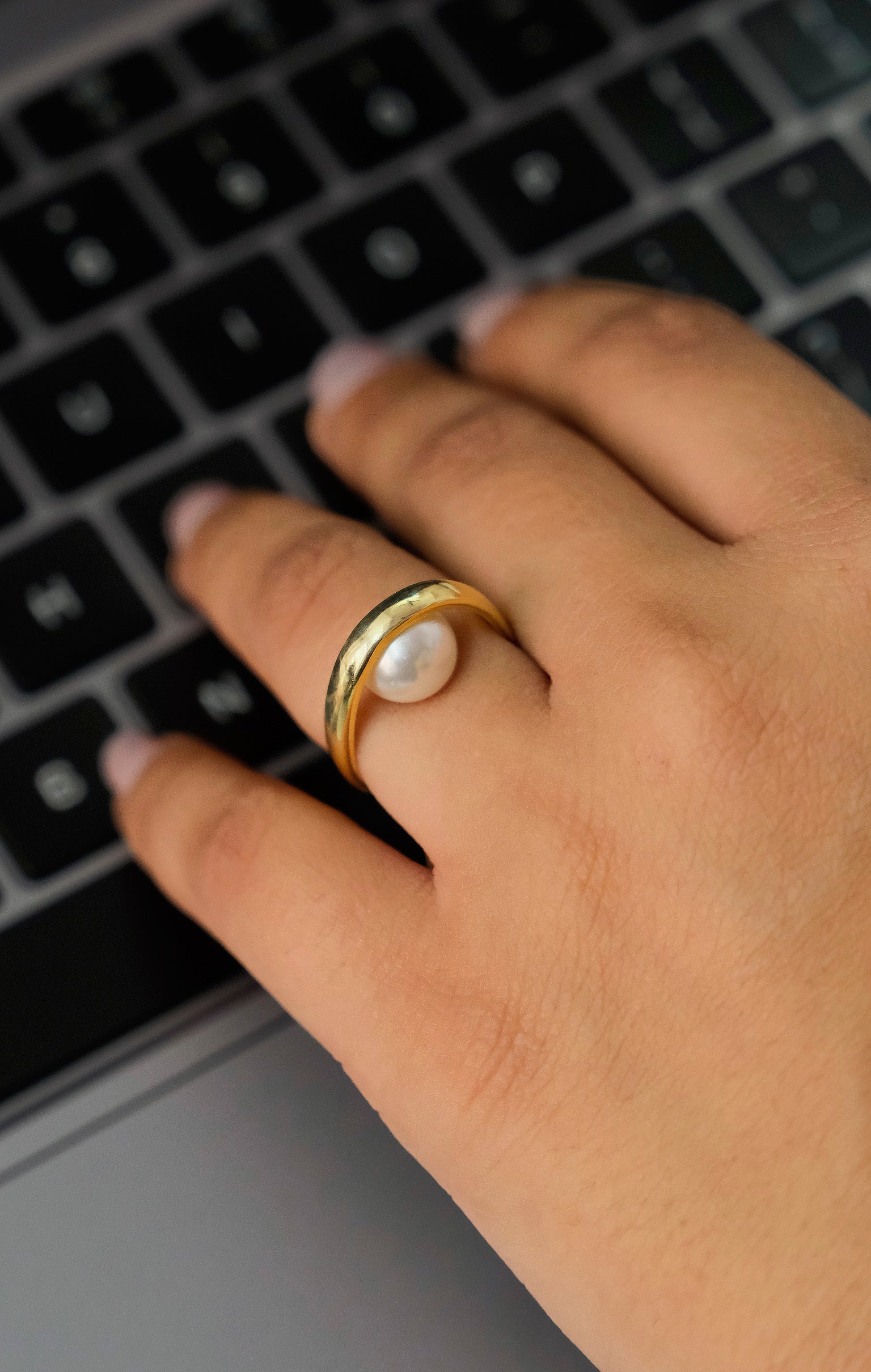 Inside Pearl Ring-Rings-Anushka Jain Jewellery