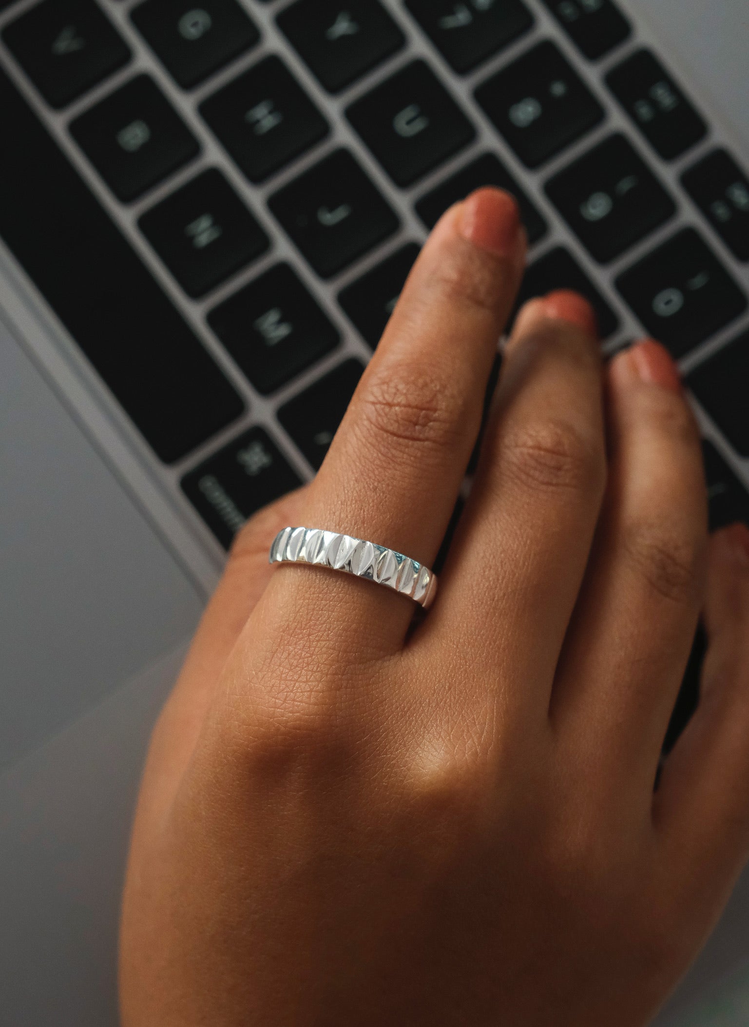 Kouture Mound Ring-Rings-Anushka Jain Jewellery