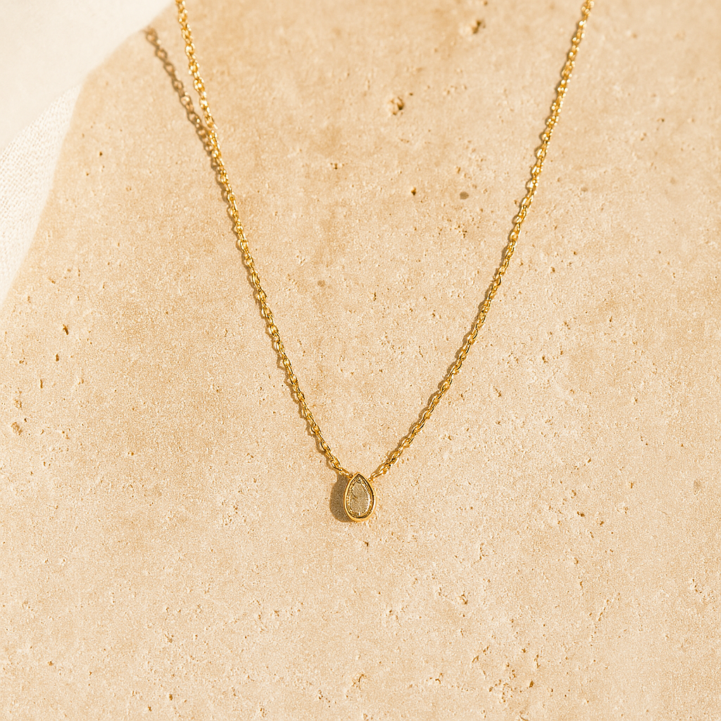 Pear Diamond Necklace-Pendants-Anushka Jain Jewellery