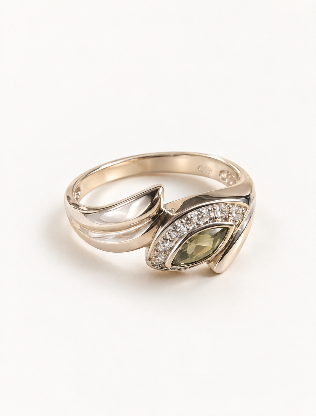 Peridot Marquise Eye Ring