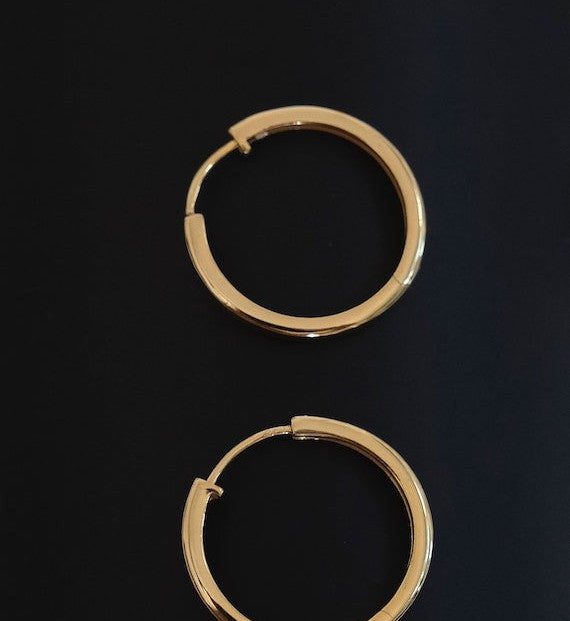 Plain Hoops-Huggie-Gold Vermeil-20 mm-Anushka Jain Jewellery