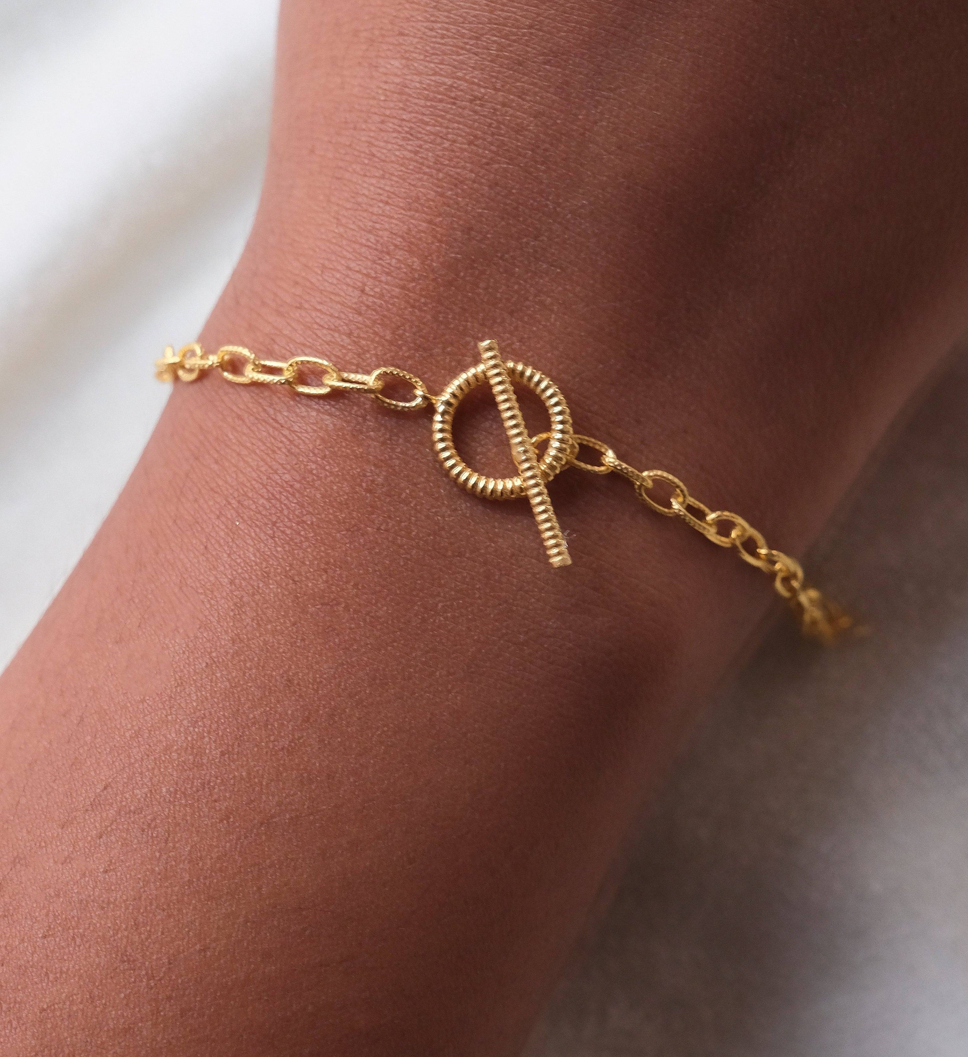 Toggle Chain Link Bracelet-Bracelets-Anushka Jain Jewellery