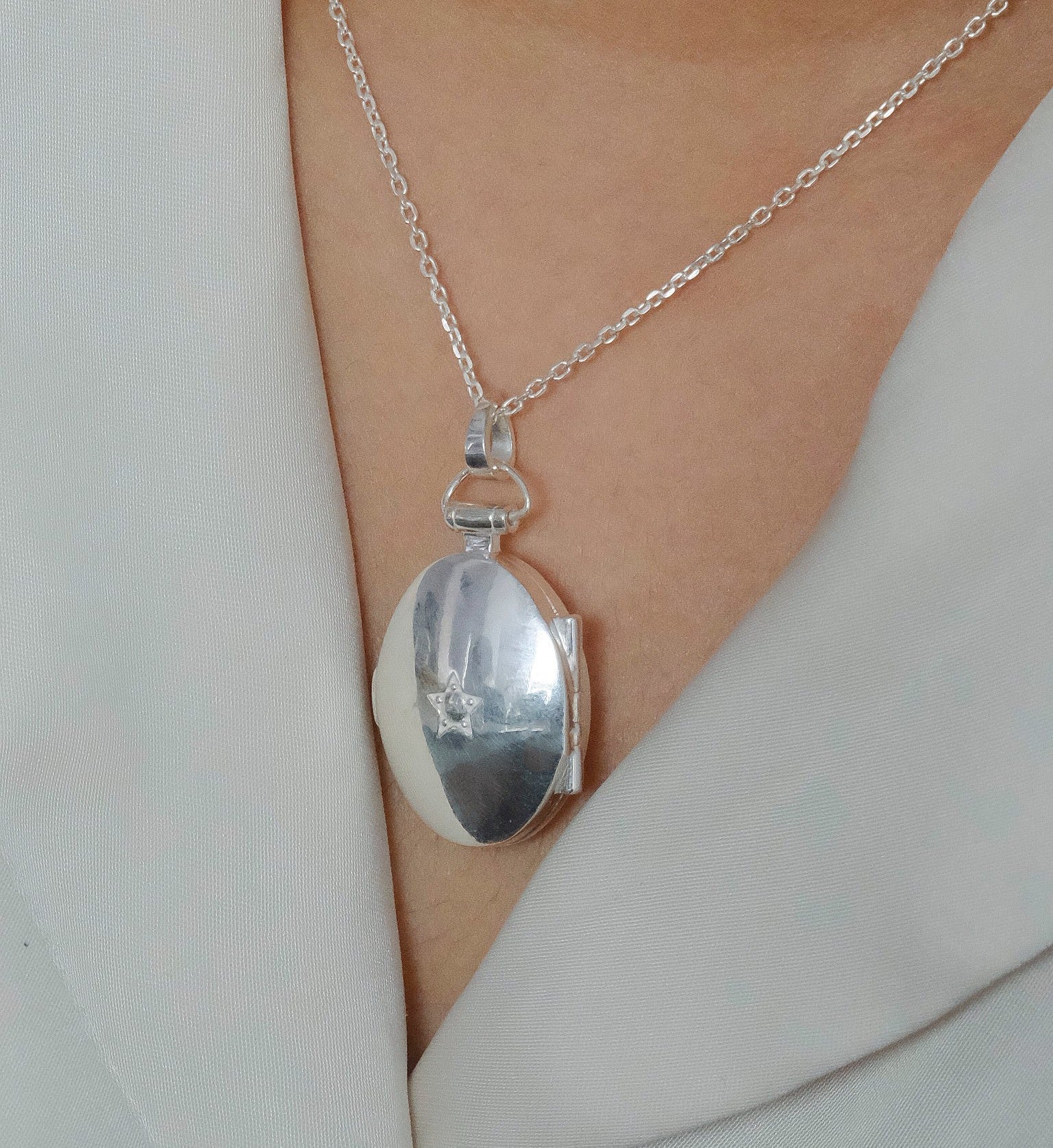 Twinkle Star Locket Necklace-Lockets-Anushka Jain Jewellery