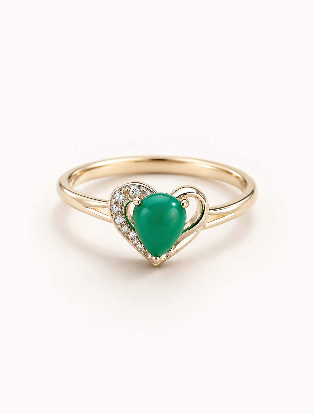 Verdelle Heart Ring