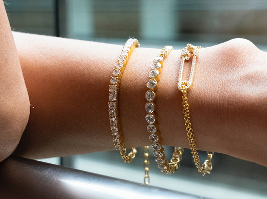 Last-Minute Valentine’s Day Gifts: Ready-to-Ship Jewellery from Anushka Jain Jewellery