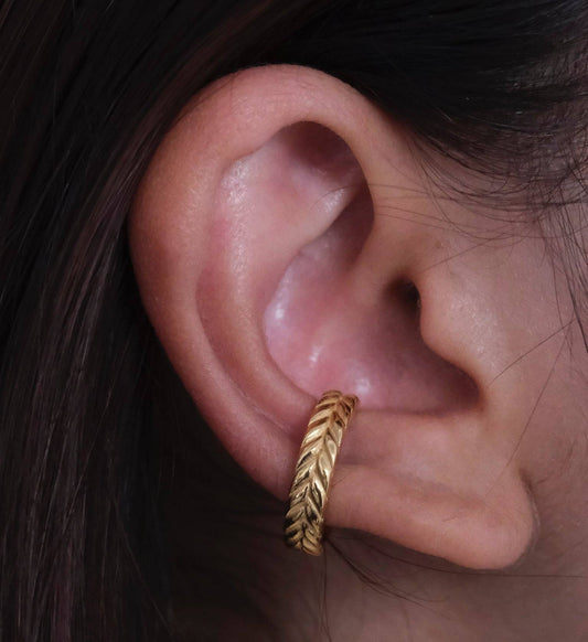 Solid Leaf Ear Cuff