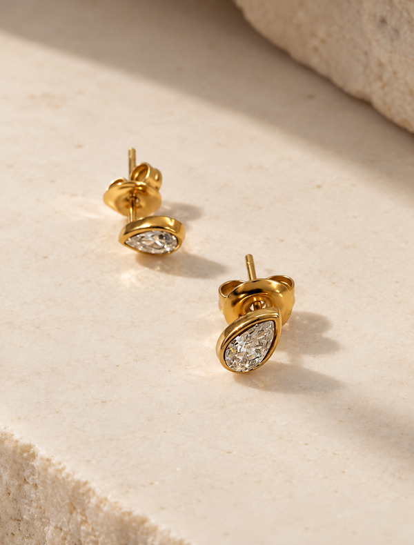 Teardrop Bezel Stud