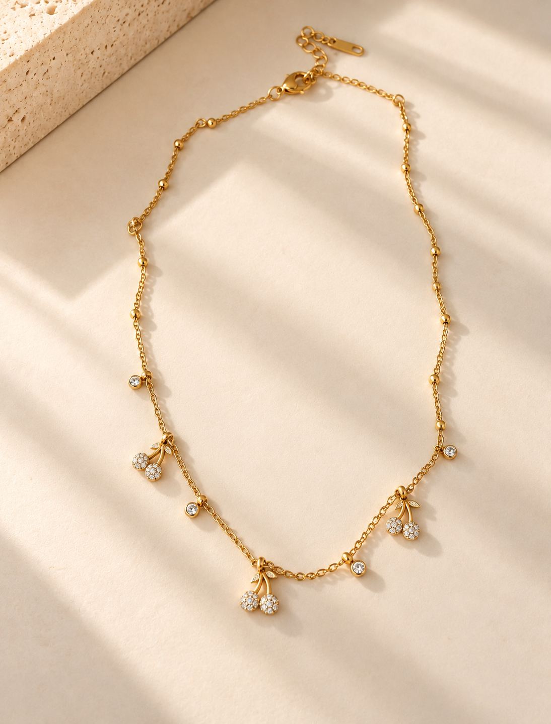 Scattered Solitaire Necklace