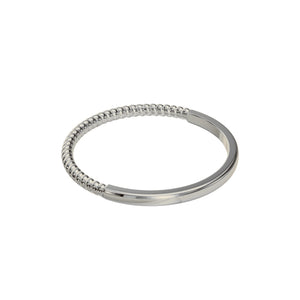 Half Twisted Ring