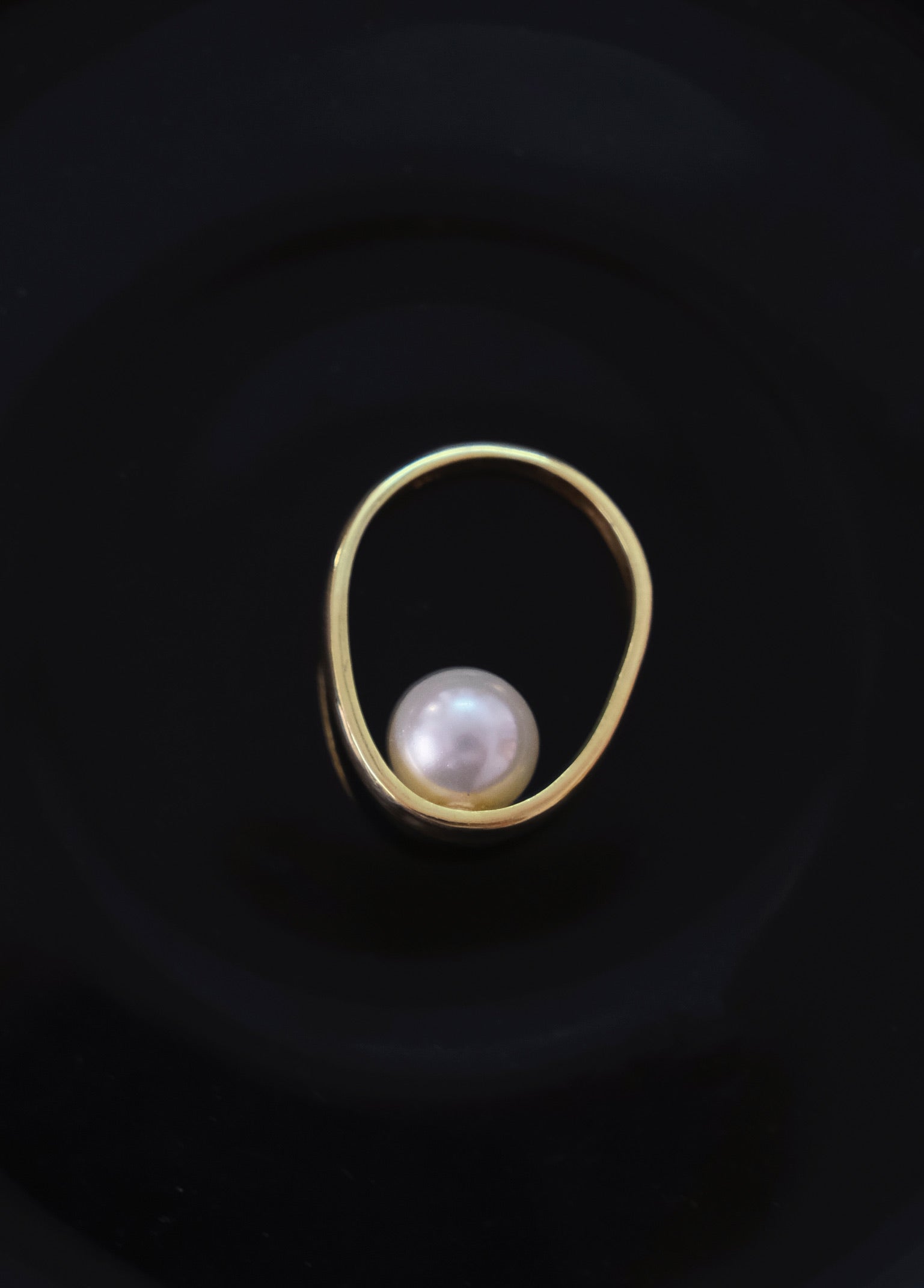 Inside Pearl Ring