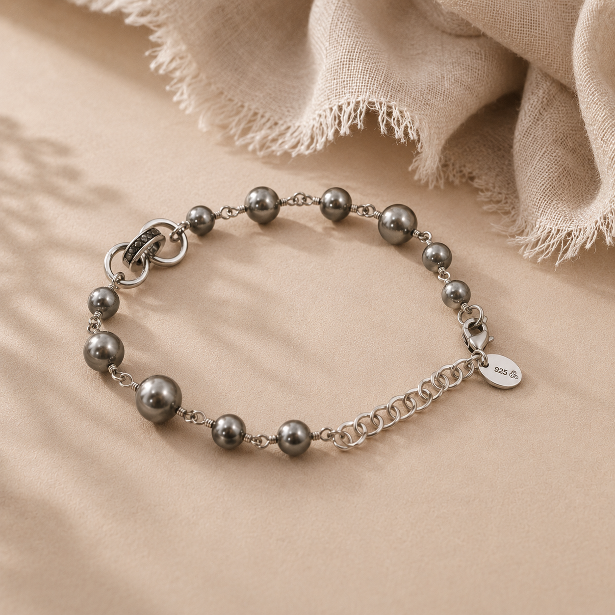 Pearl & Onyx Bracelet