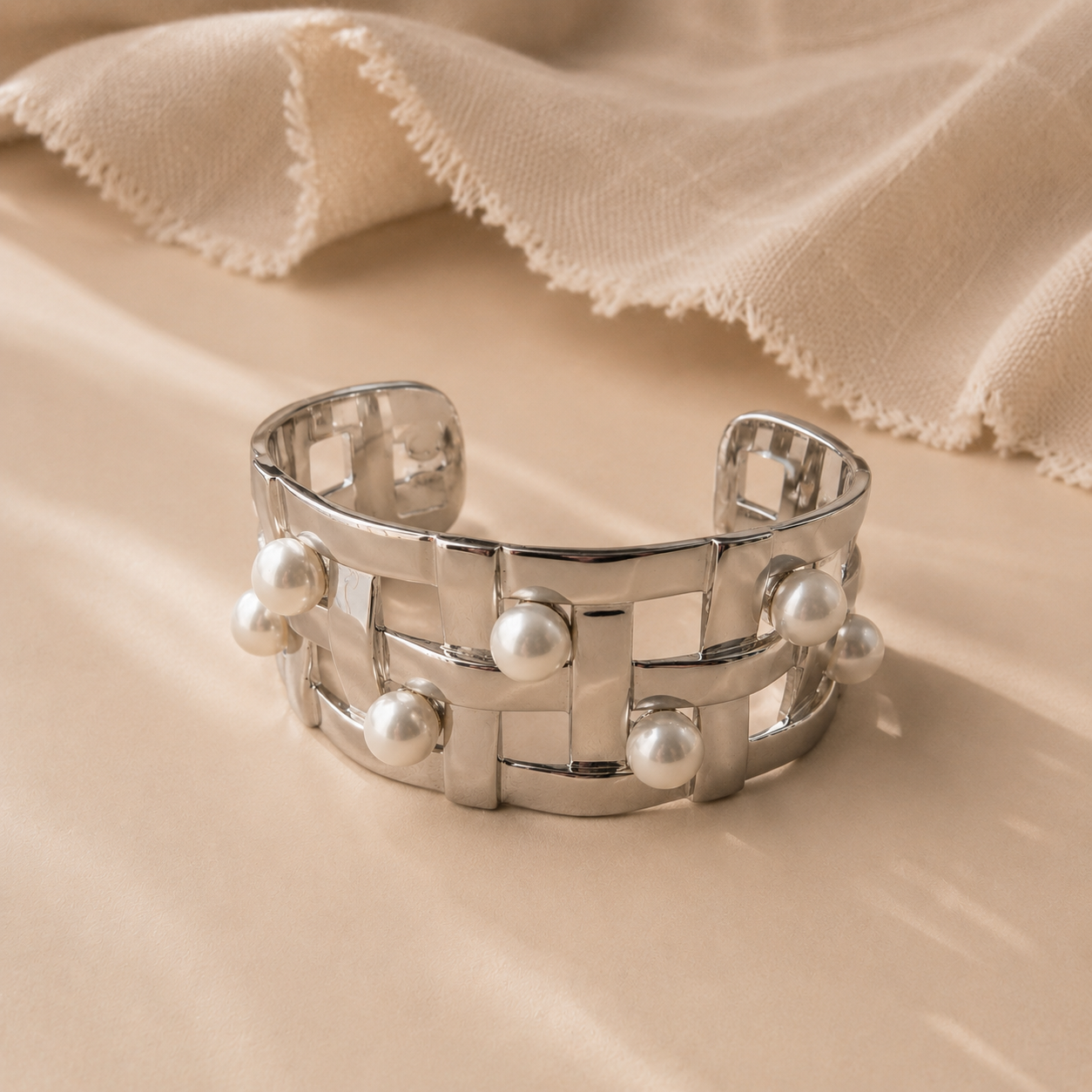 Pearl Luxe Bangle
