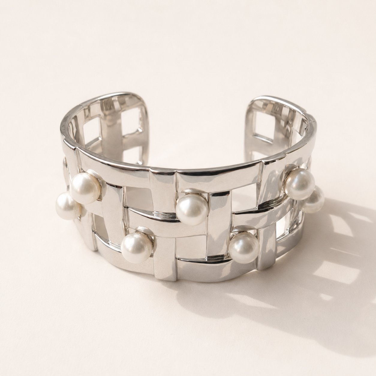Pearl Luxe Bangle