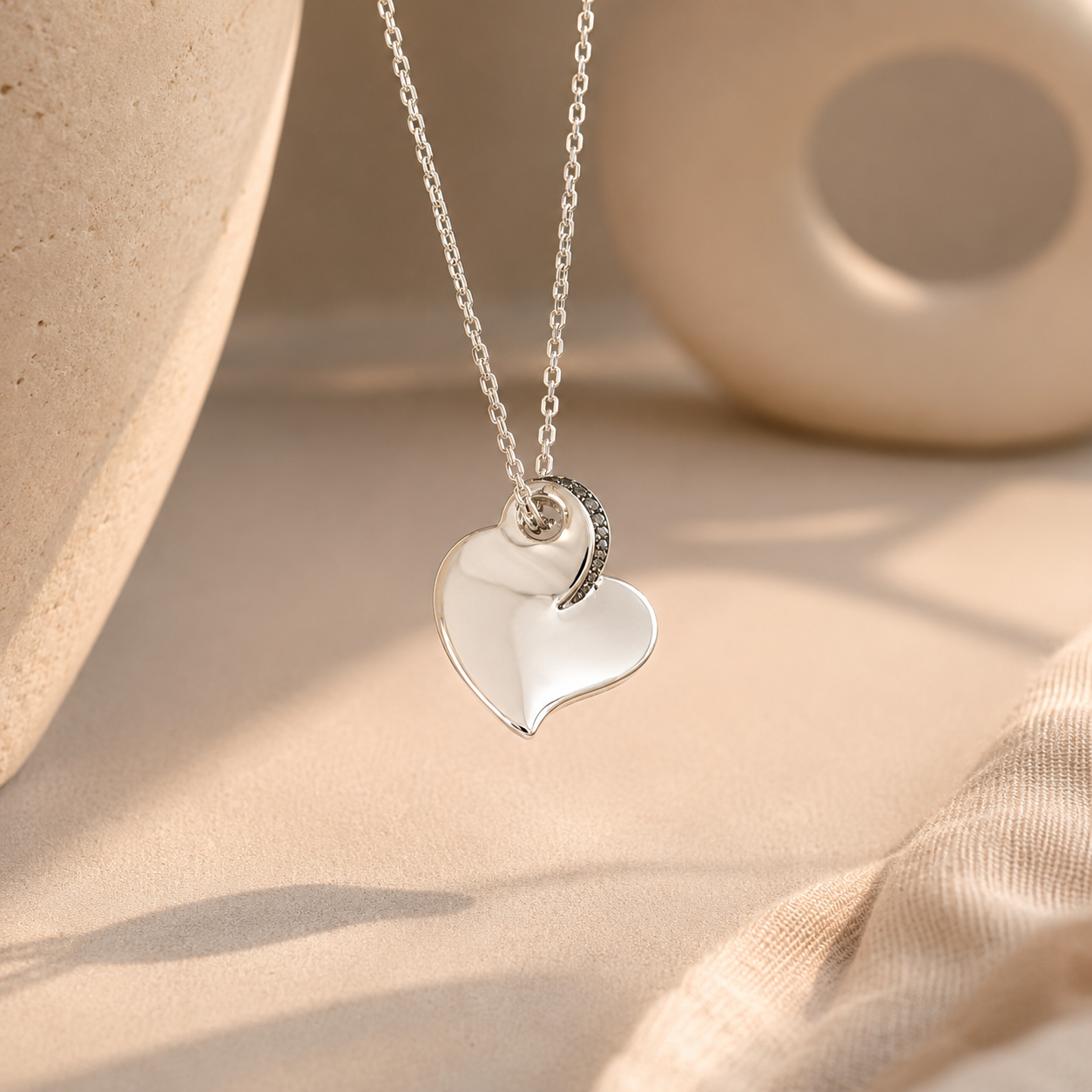 Noir Scatter Necklace