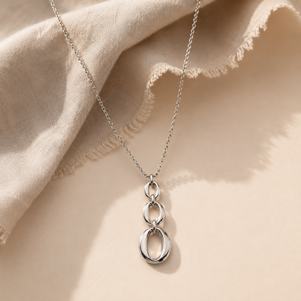 Linear Flow Necklace