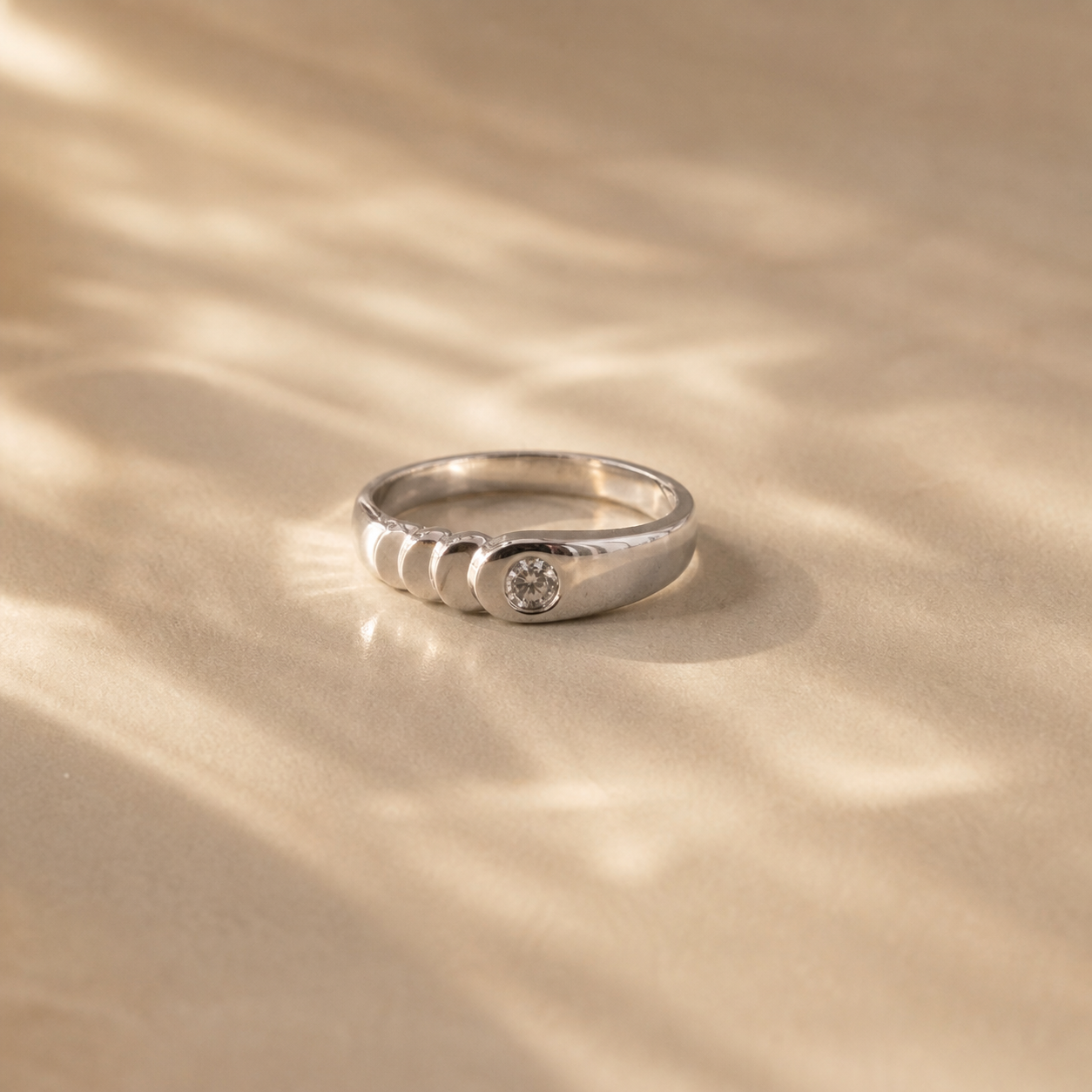 Luna Orbit Ring