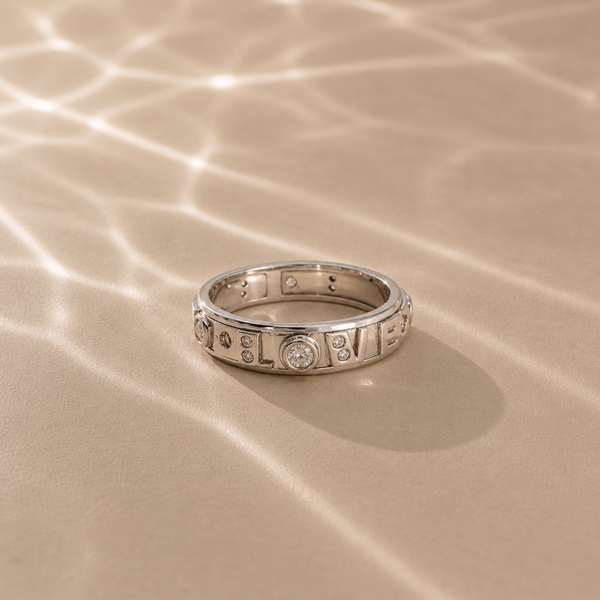 Amora Love Band Ring